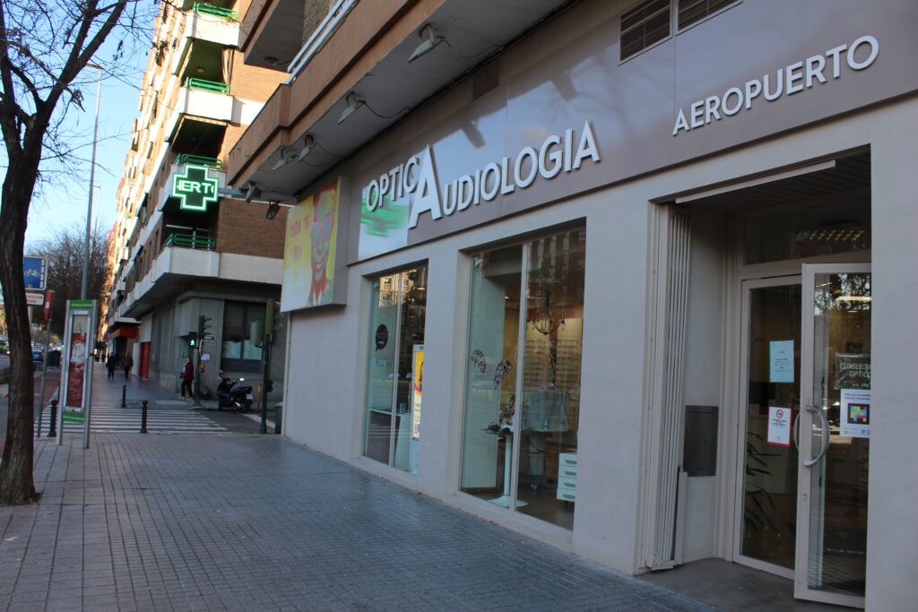 optica visualaudiocenter avda. aeropuerto en Córdoba